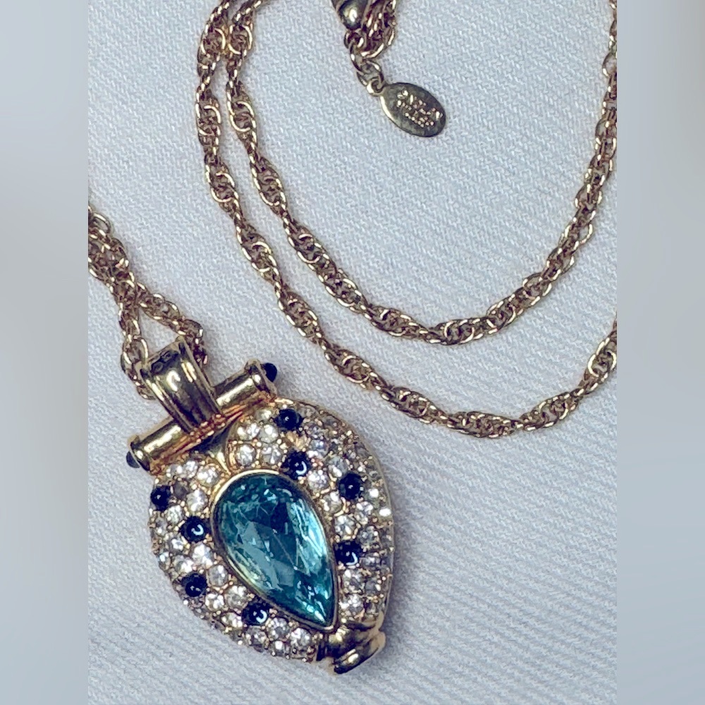 Nolan Miller new no tags Aqua Rhinestone Necklace Locket-like pendant vintage